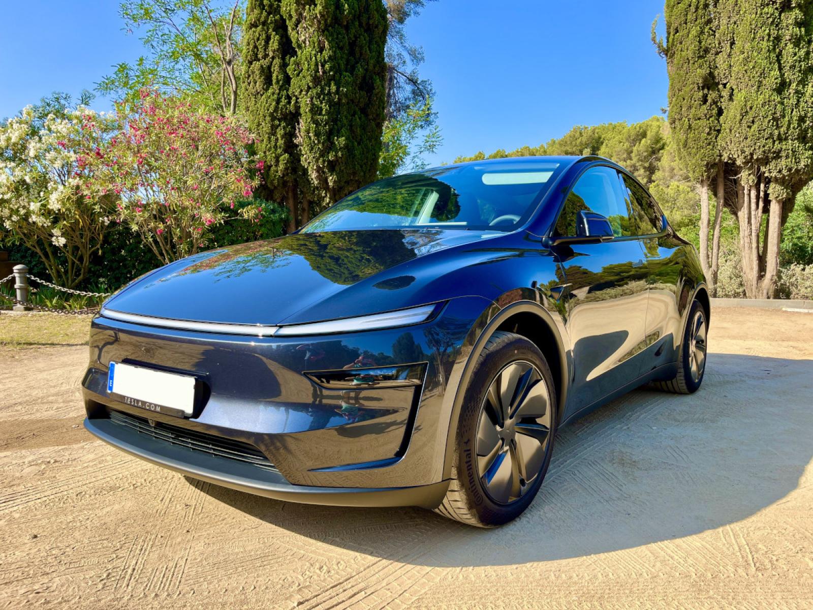 Tesla Eco Comfort Transfers in Spain Tesla Eco Comfort Transfers in Spain